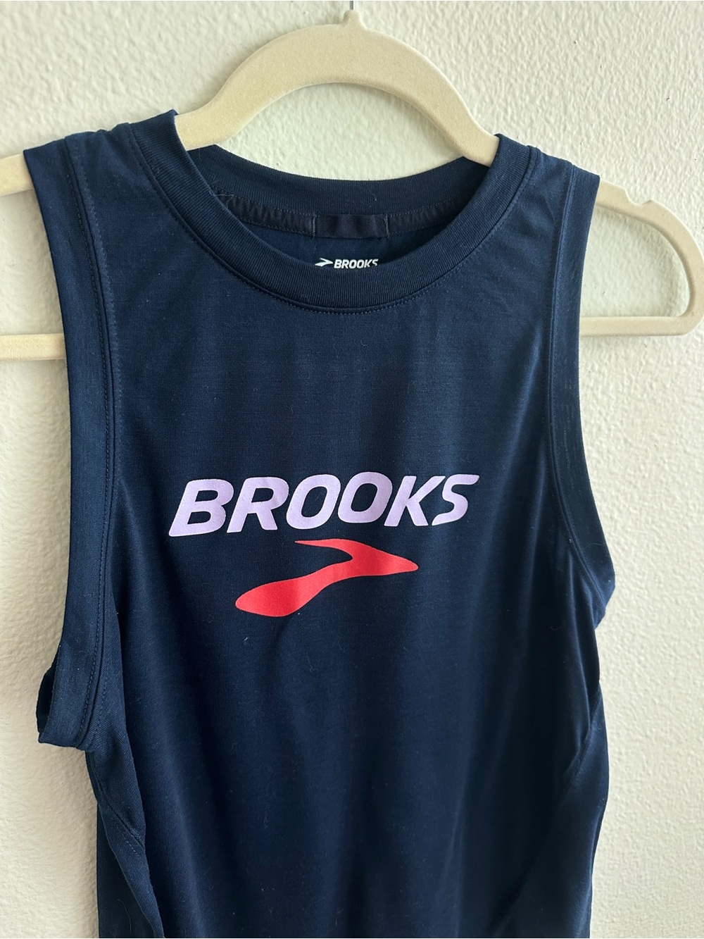 Brooks® Women's Distance Tank (S) in Navy Blue - Like New - Picture 3 of 4